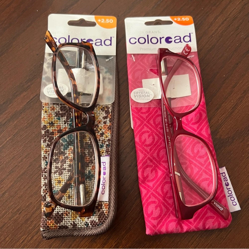 NWT 2 pair Foster Grant Colorcad Readers  new with case 2.50